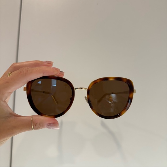 NWOT CELINE CAT EYE SUNGLASSES - CL40203U - HAVANA / GOLD - Picture 9 of 9